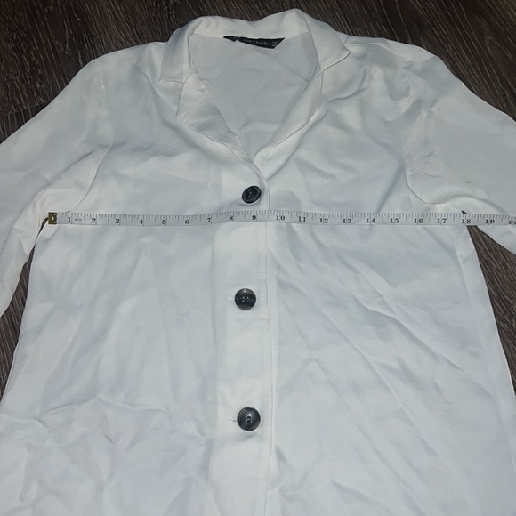 Zara Basic Front Button Blouse - Picture 7 of 8
